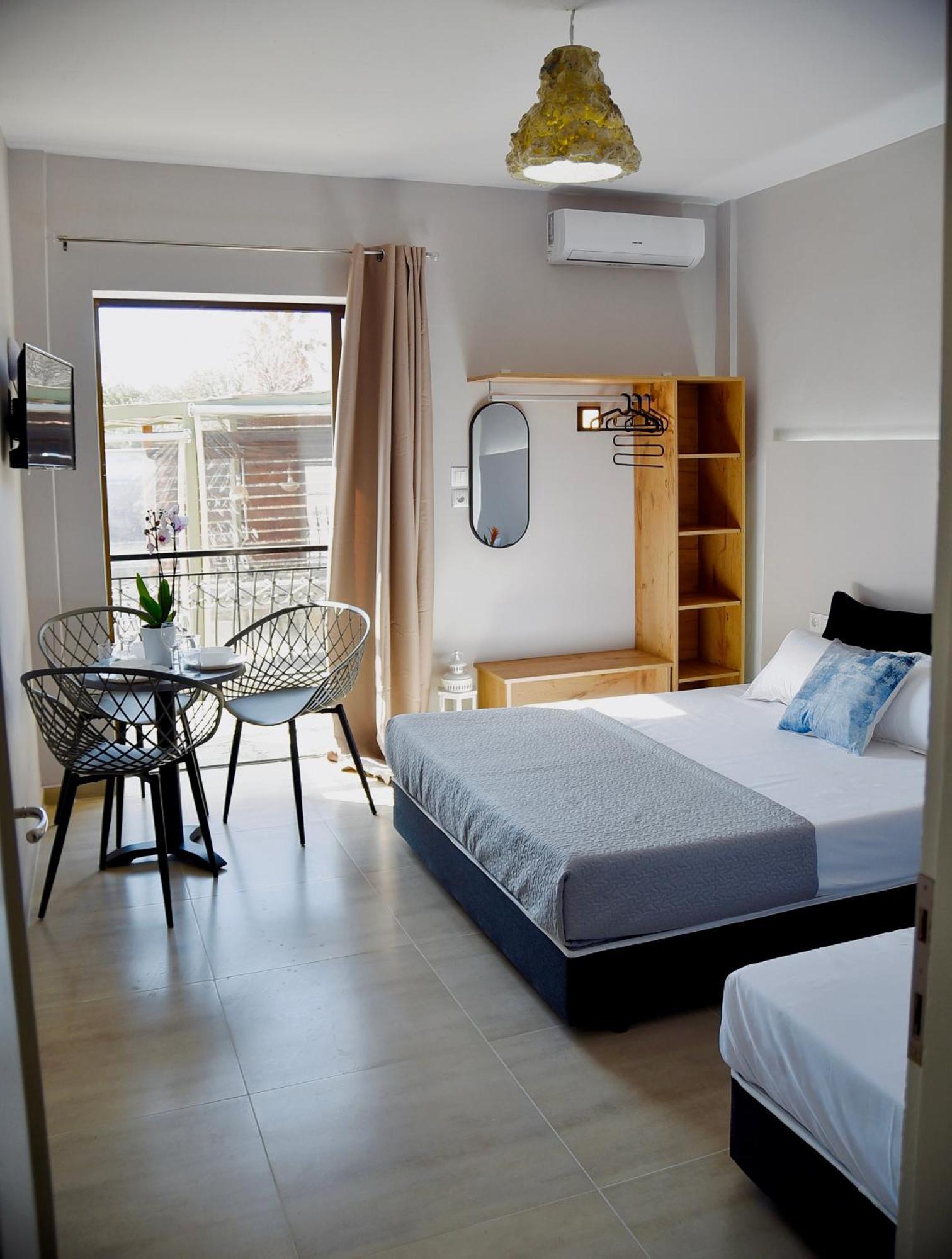 Room Nine 9 Beachfront Apartments Nea Kallikrateia Exterior photo