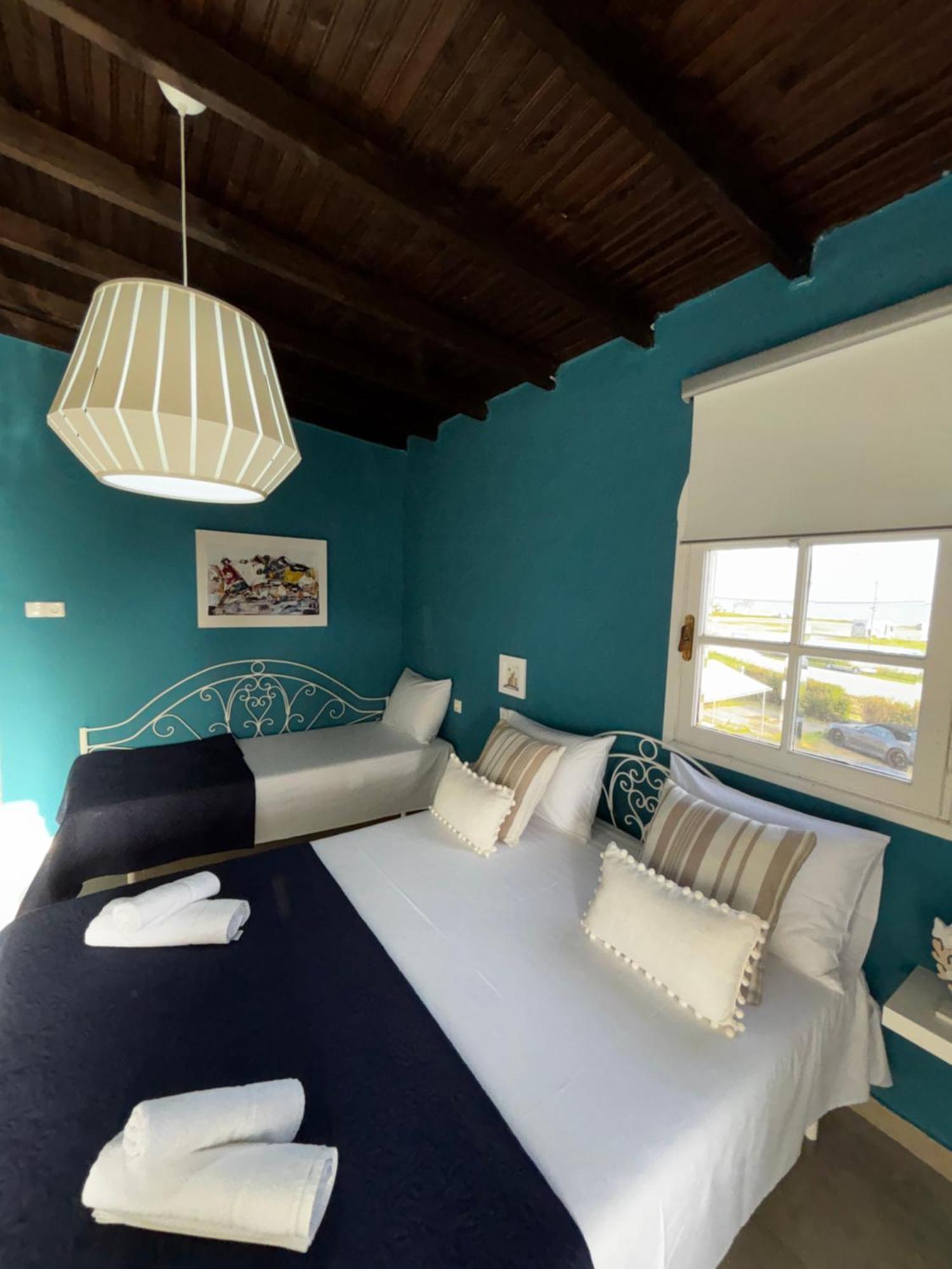 Room Nine 9 Beachfront Apartments Nea Kallikrateia Exterior photo